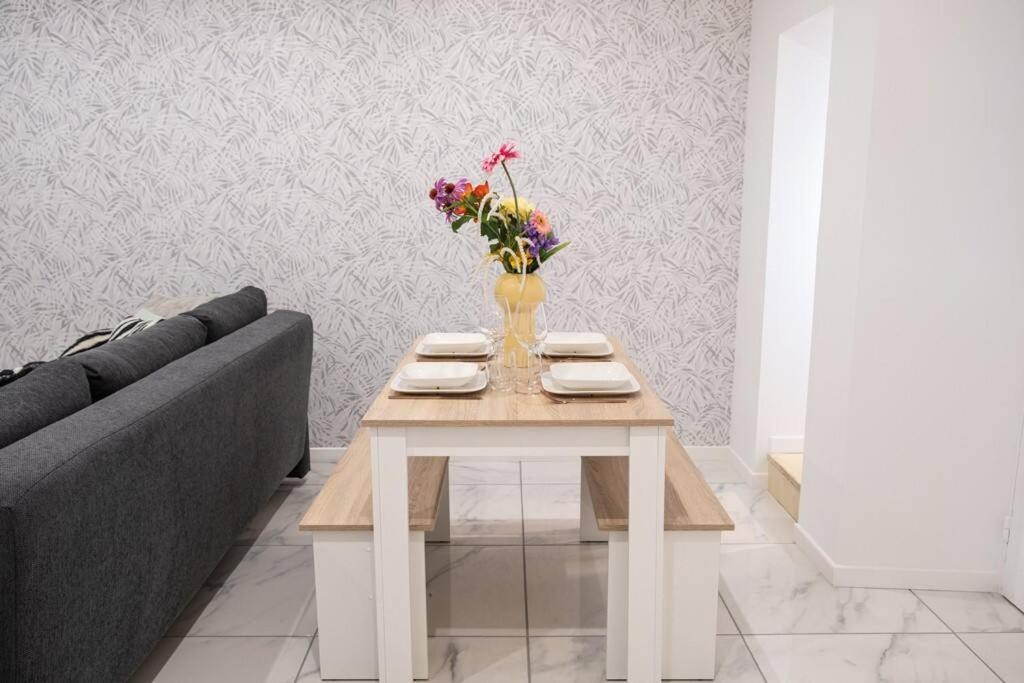 Appartement Renove - Wifi - Jardin - Centre De نيورْ المظهر الخارجي الصورة